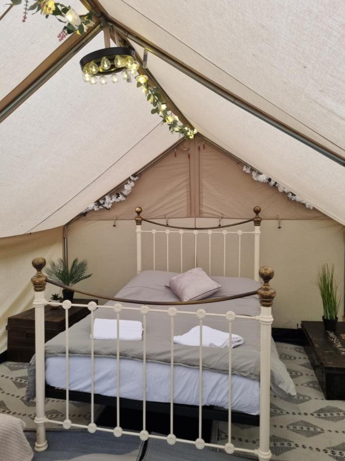 Glamping In Style, Prospector Tent Crawley  Dış mekan fotoğraf